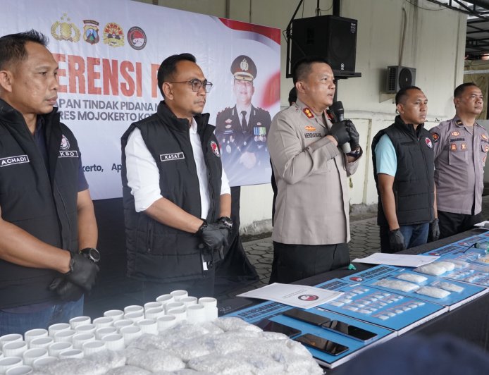 Polres Mojokerto Kota Sita Narkoba Miliaran dari Tersangka