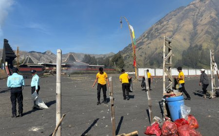 Polres Probolinggo Gelar Bakti Bersih di Gunung Bromo Usai Yadnya Kasada
