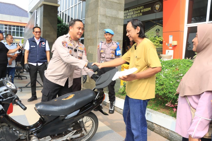 Polres Gresik Pastikan Tidak Ada Biaya dalam Pengembalian Motor Korban